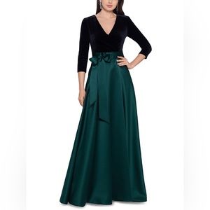 XSCAPE Womens Velvet Top Ball Evening Dress! Size 8. Only worn once.